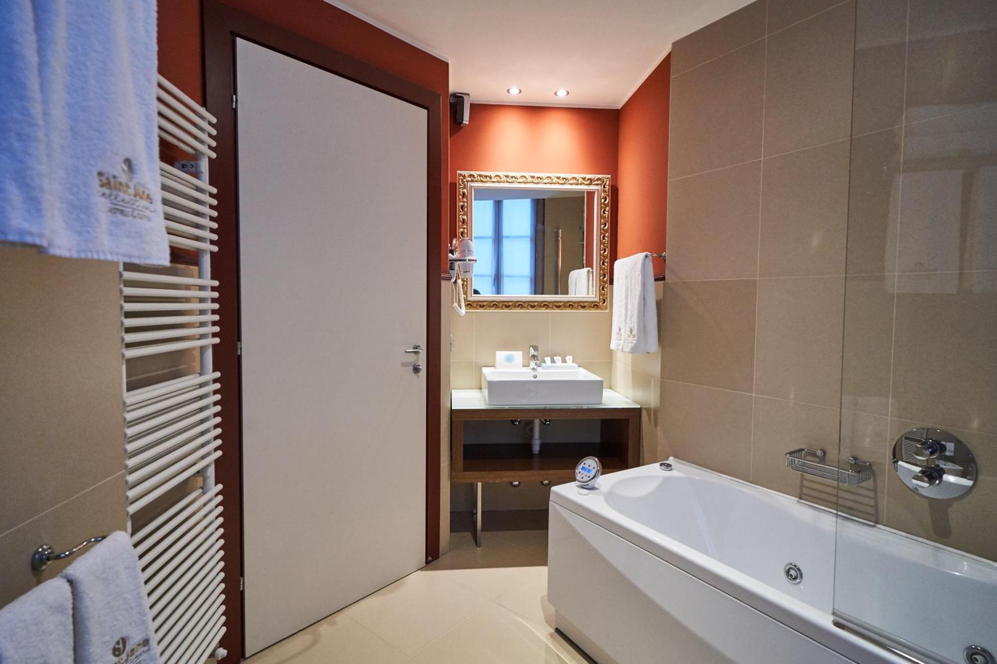 Hotel Centrale Best Western Signature Collection Tirano Exterior foto