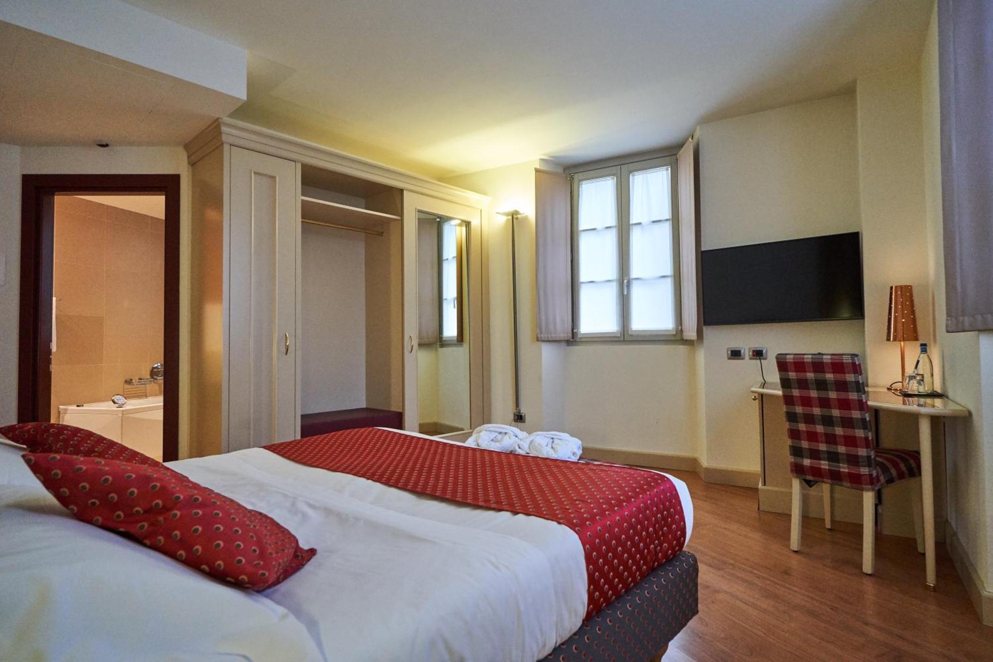 Hotel Centrale Best Western Signature Collection Tirano Exterior foto